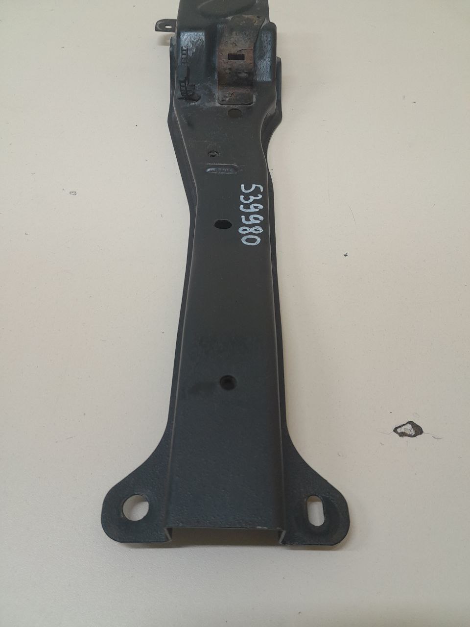 Кронштейн замка капота Kia Spectra (SD) 2004-2011