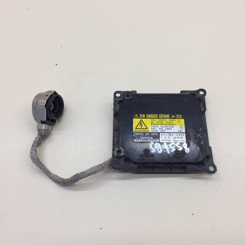 Блок ксеноновой лампы Toyota Camry (V40) 2006-2011 Блок ксеноновой лампы Toyota Camry (V40) 2006-2011