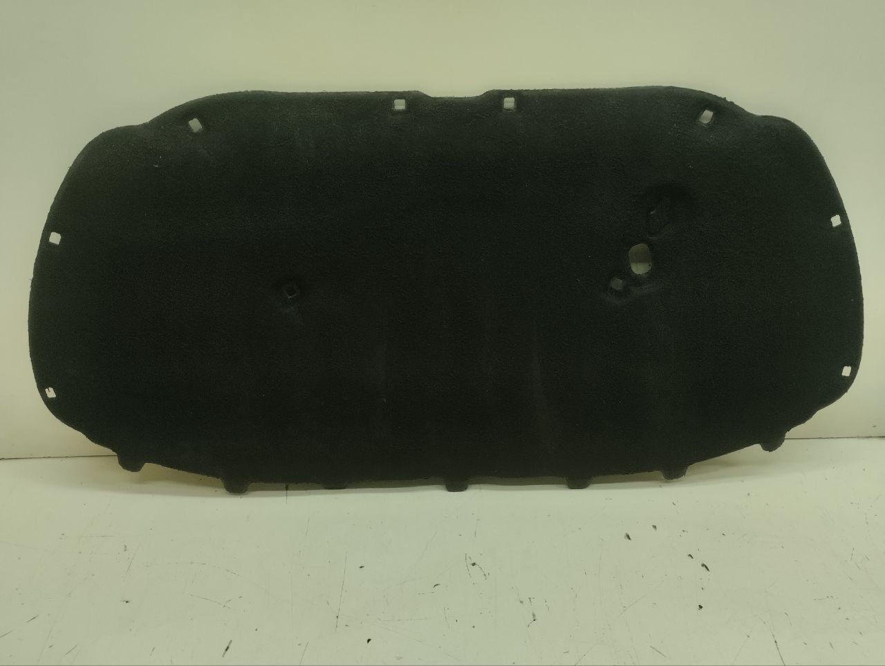 Шумоизоляция капота Volkswagen Polo (MK5) 2011-2020 Шумоизоляция капота Volkswagen Polo (MK5) 2011-2020