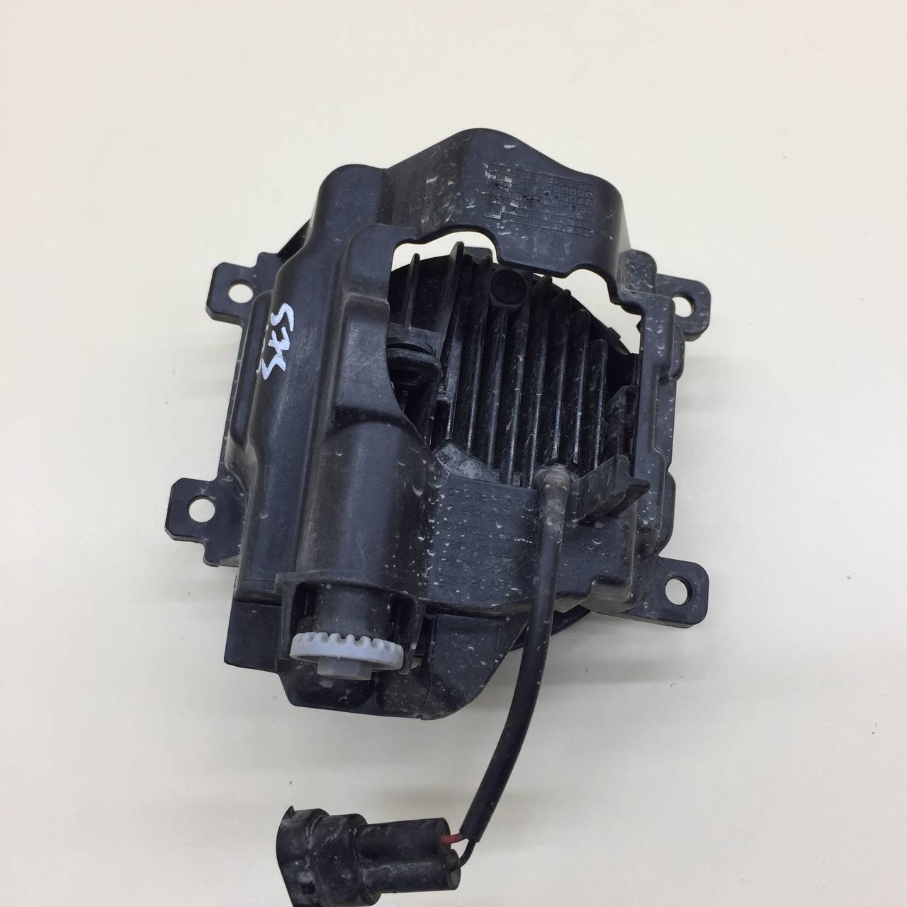 Фара противотуманная правая Toyota Rav 4 (XA40) 2013-2019