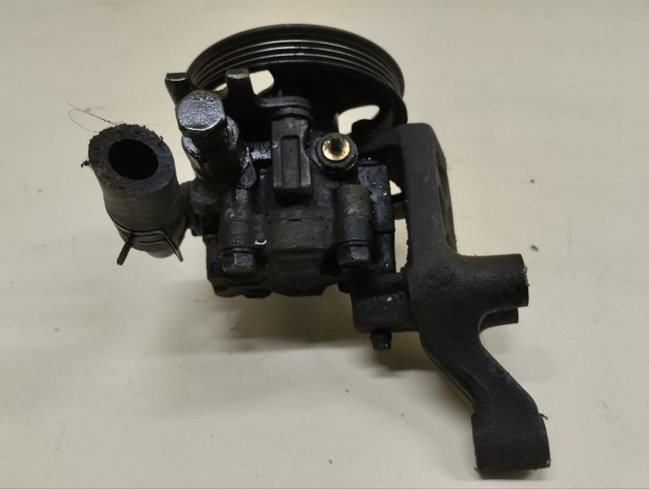 Насос гидроусилителя (электрогидроусилитель, ЭГУР) Kia Spectra (SD) 2004-2011