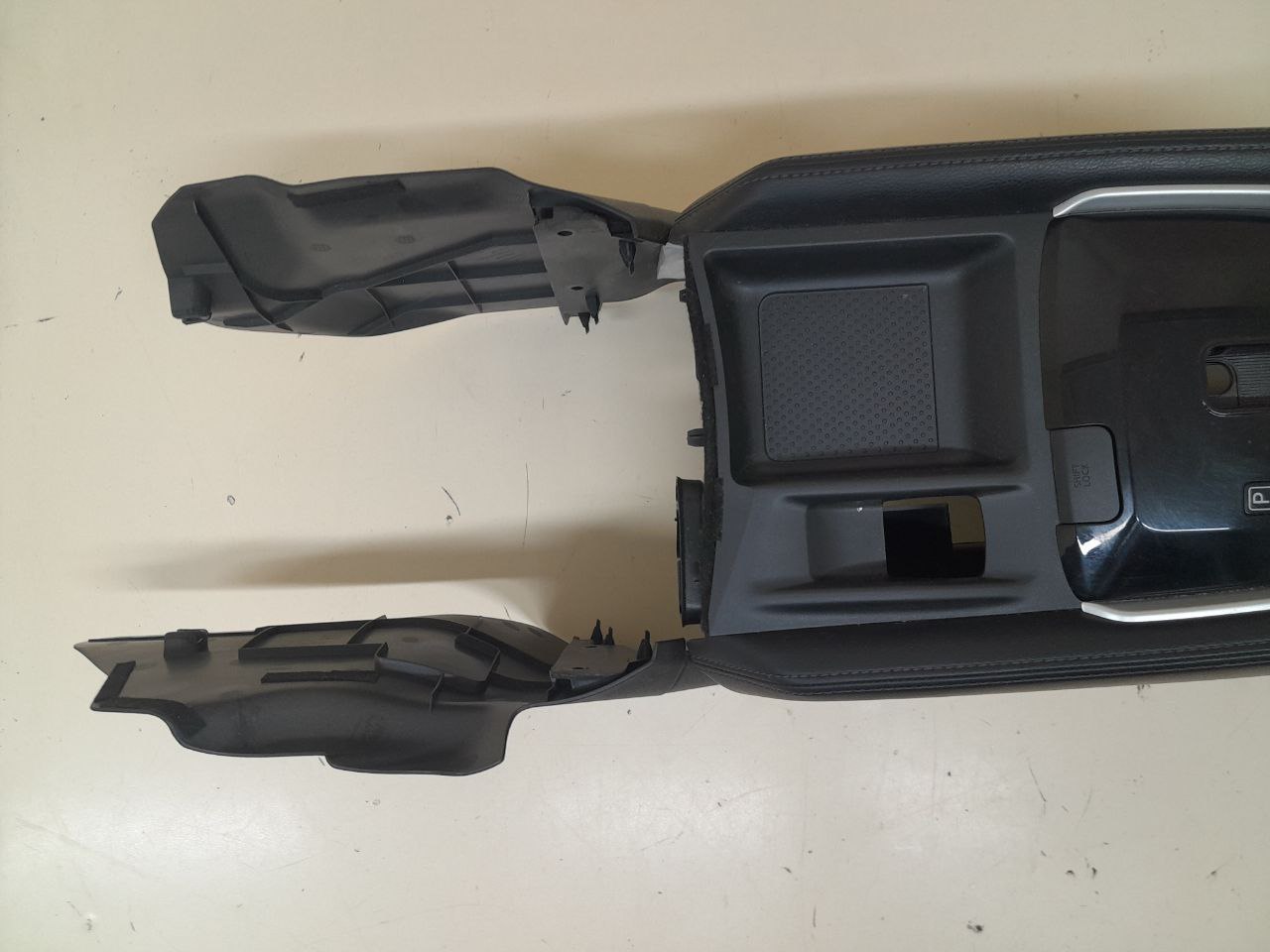 Консоль центральная Nissan Qashqai (J11) 2014> Консоль центральная Nissan Qashqai (J11) 2014>