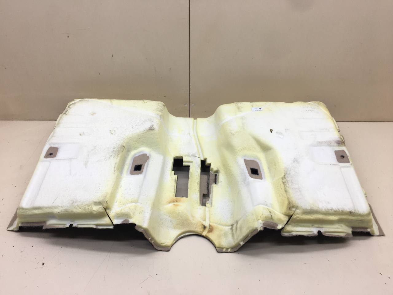 Покрытие напольное (ковролин) Lada  Niva Travel 2020>