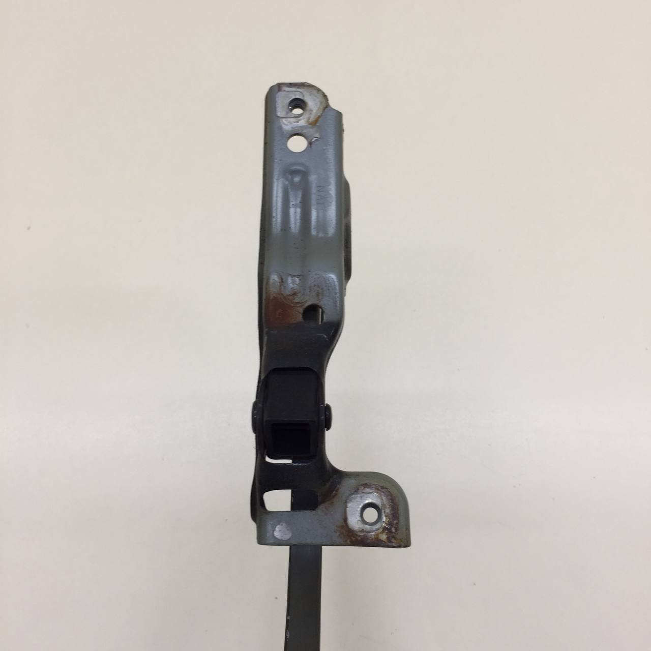 Петля крышки багажника Honda Civic 4D 2006-2012