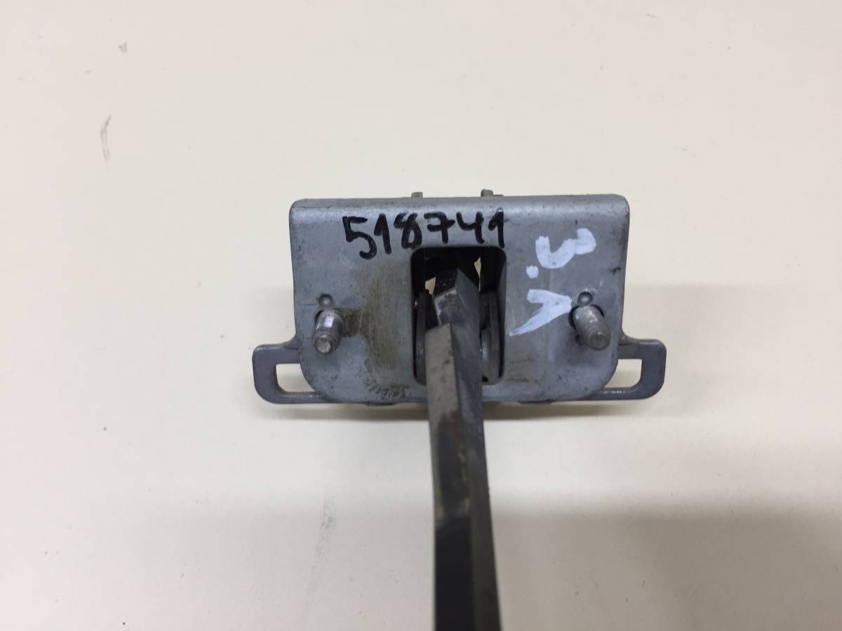 Ограничитель двери Peugeot 308 2007>