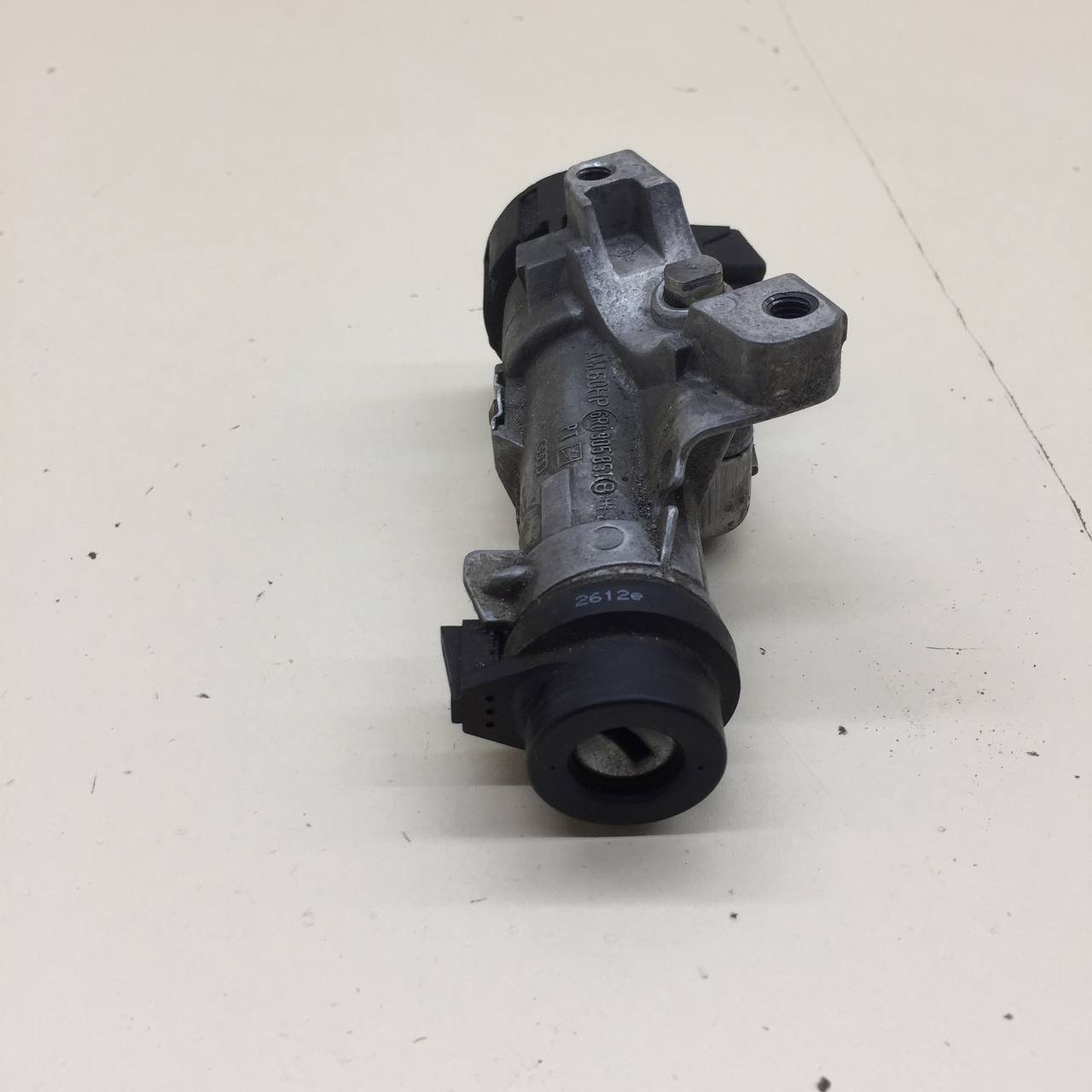Замок зажигания Volkswagen Polo (MK5) 2011-2020 Замок зажигания Volkswagen Polo (MK5) 2011-2020