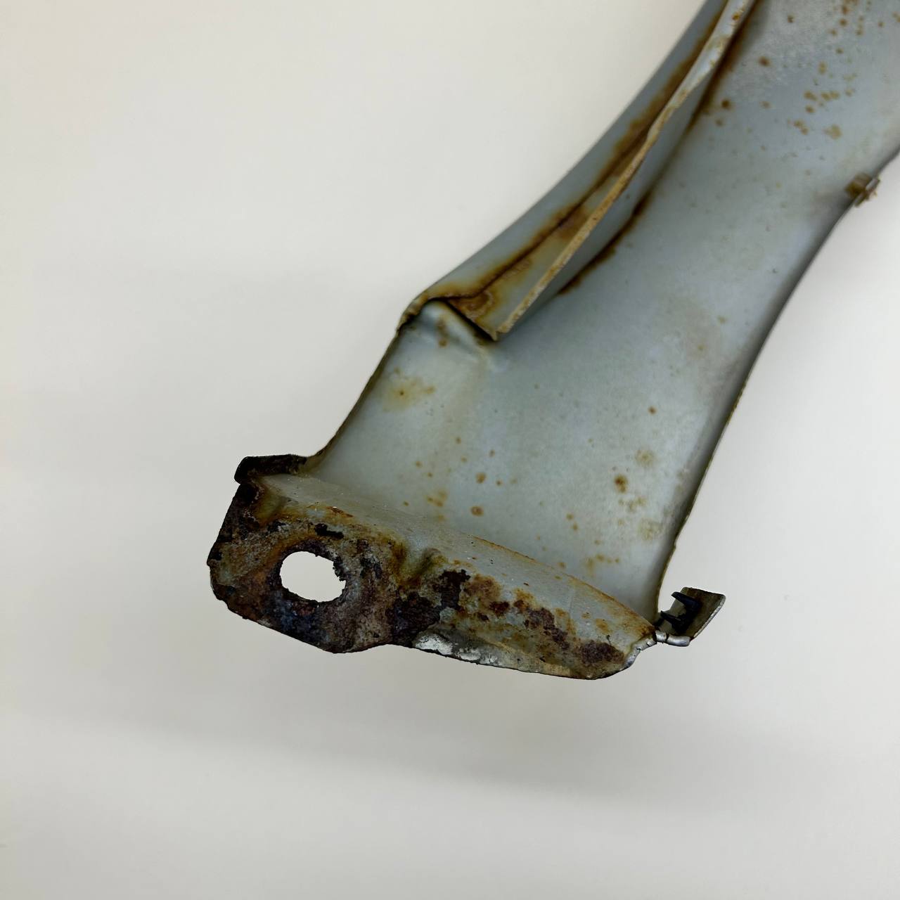 Крыло переднее левое Lada Granta 2011>