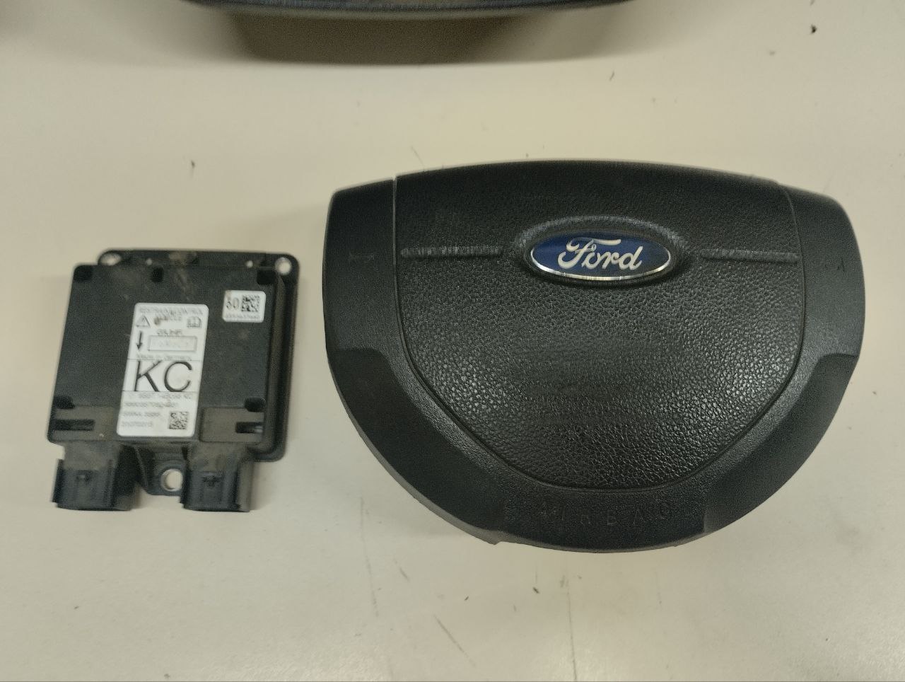 Подушка безопасности (комплект) Ford Fiesta (MK5) 2002-2008 Подушка безопасности (комплект) Ford Fiesta (MK5) 2002-2008