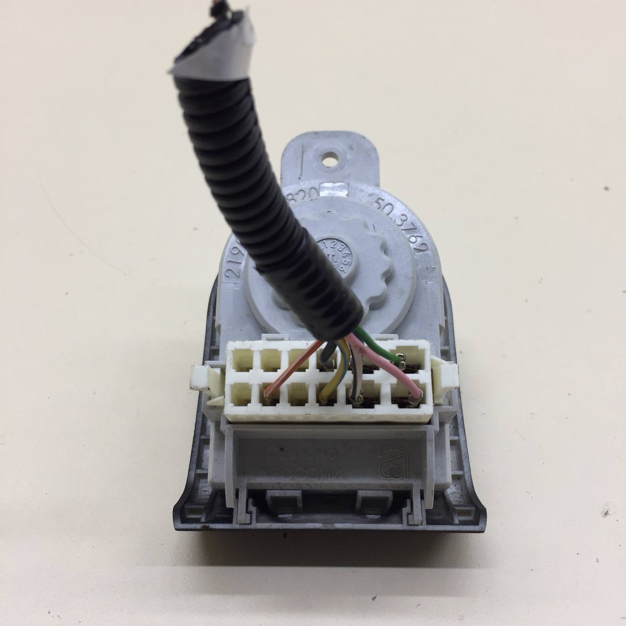 Переключатель света фар Lada Granta 2011>