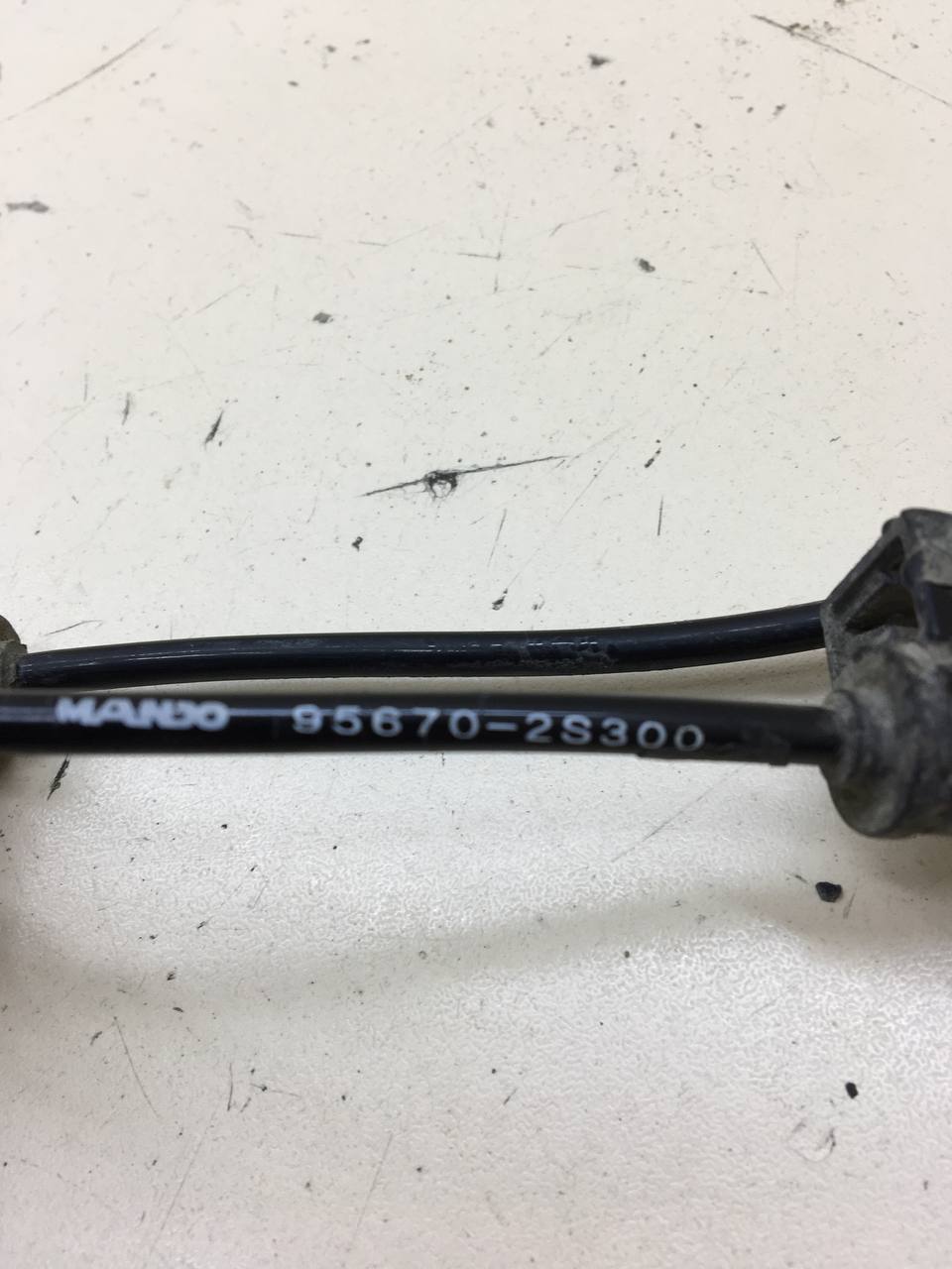 Датчик ABS передний левый Hyundai ix35 (LM) 2010-2015