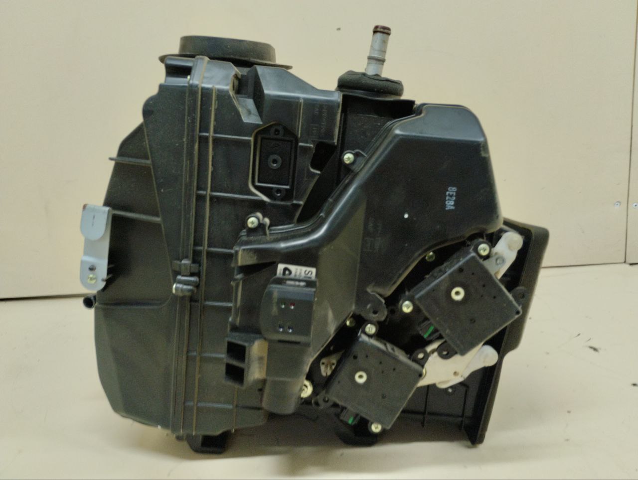 Корпус отопителя Nissan Almera Classic (B10) 2006-2013 Корпус отопителя Nissan Almera Classic (B10) 2006-2013