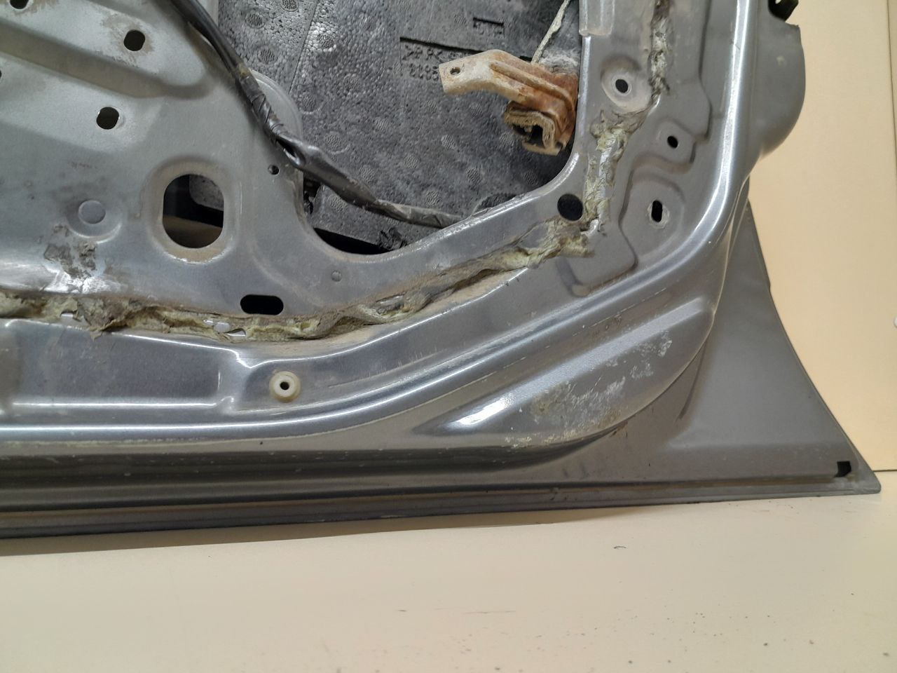 Дверь передняя правая Nissan Almera (N16) 2000-2006 Дверь передняя правая Nissan Almera (N16) 2000-2006
