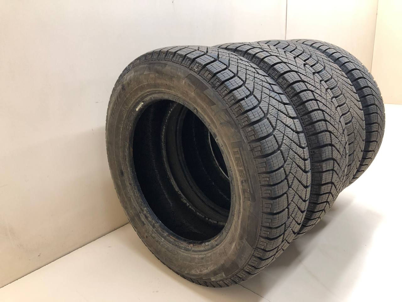 Шины к-кт R15 Всесезонные PIRELLI