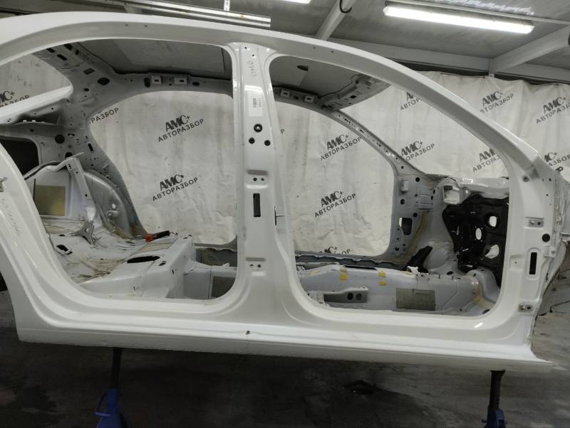 Порог со стойкой правый Skoda Rapid 2012-2020
