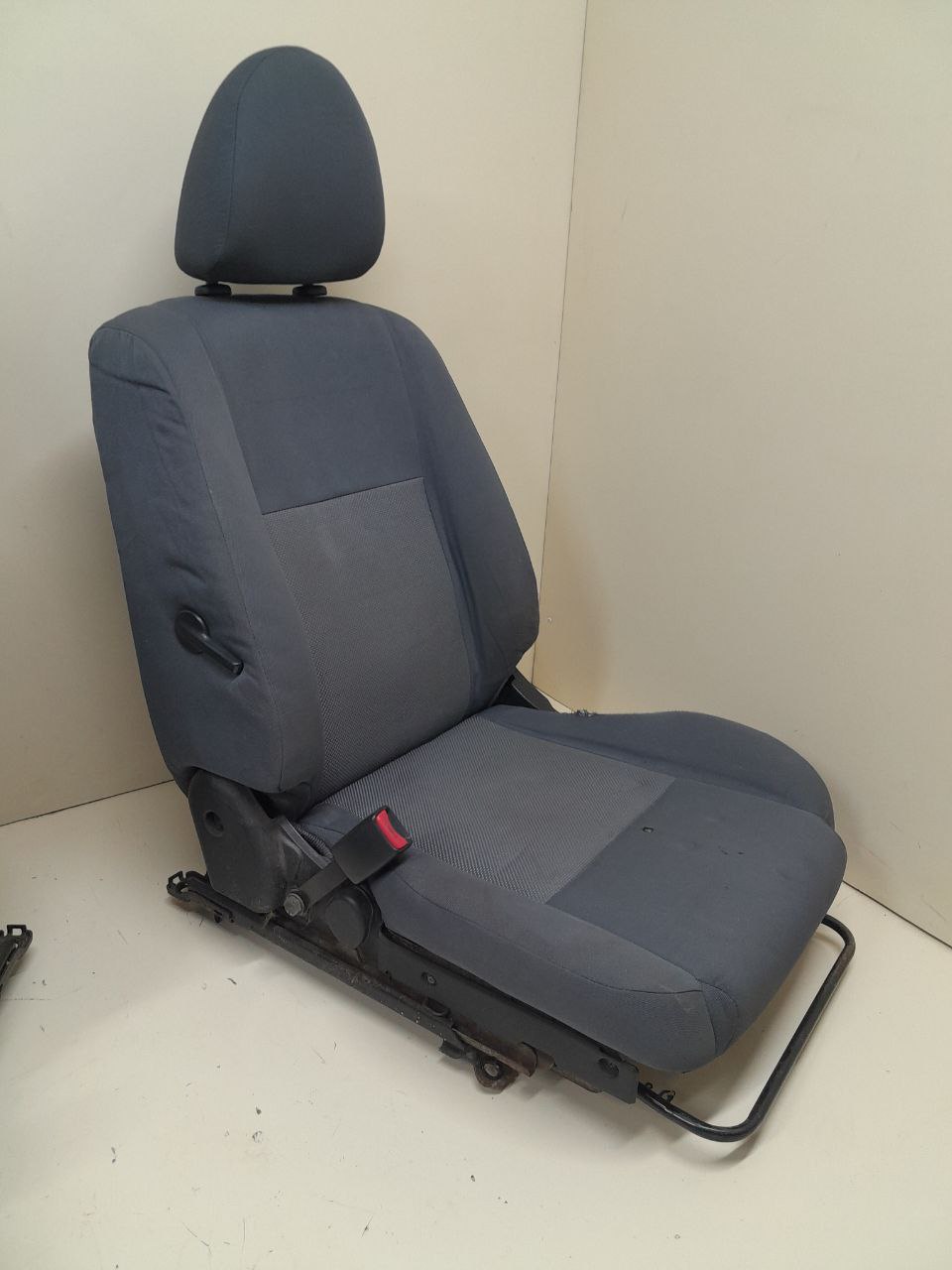 Сиденье (комплект) Nissan Almera (N16) 2000-2006