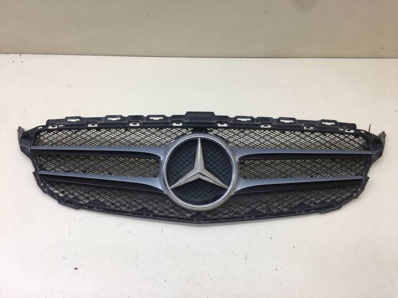 Решетка радиатора Mercedes-Benz C-Class (W205) 2014>