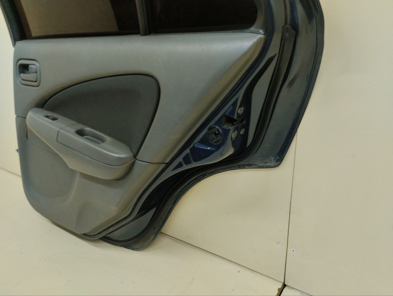 Дверь задняя правая Nissan Almera Classic (B10) 2006-2013