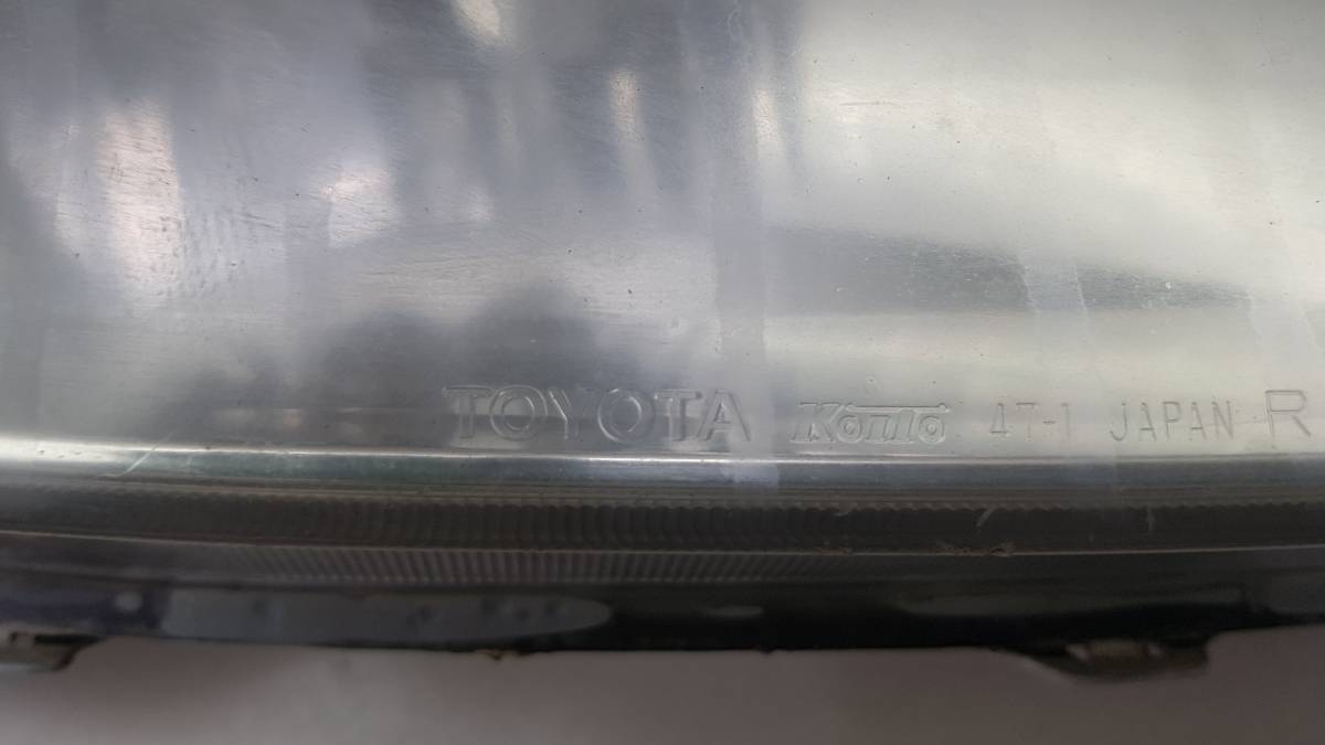 Фара правая Toyota Prius (W10) 1997-2003