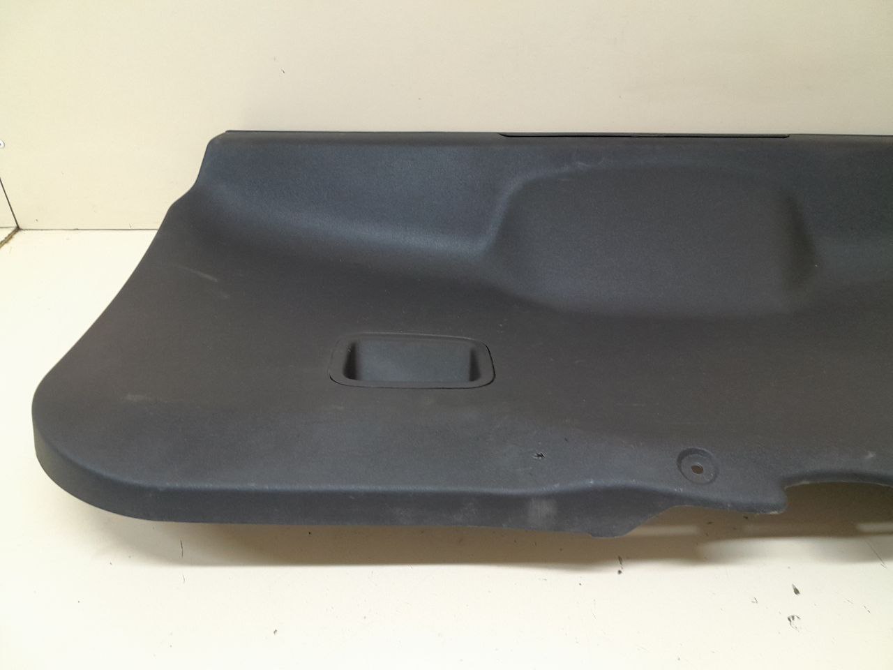 Обшивка двери багажника Citroen Grand C4 Picasso 2006-2014 Обшивка двери багажника Citroen Grand C4 Picasso 2006-2014