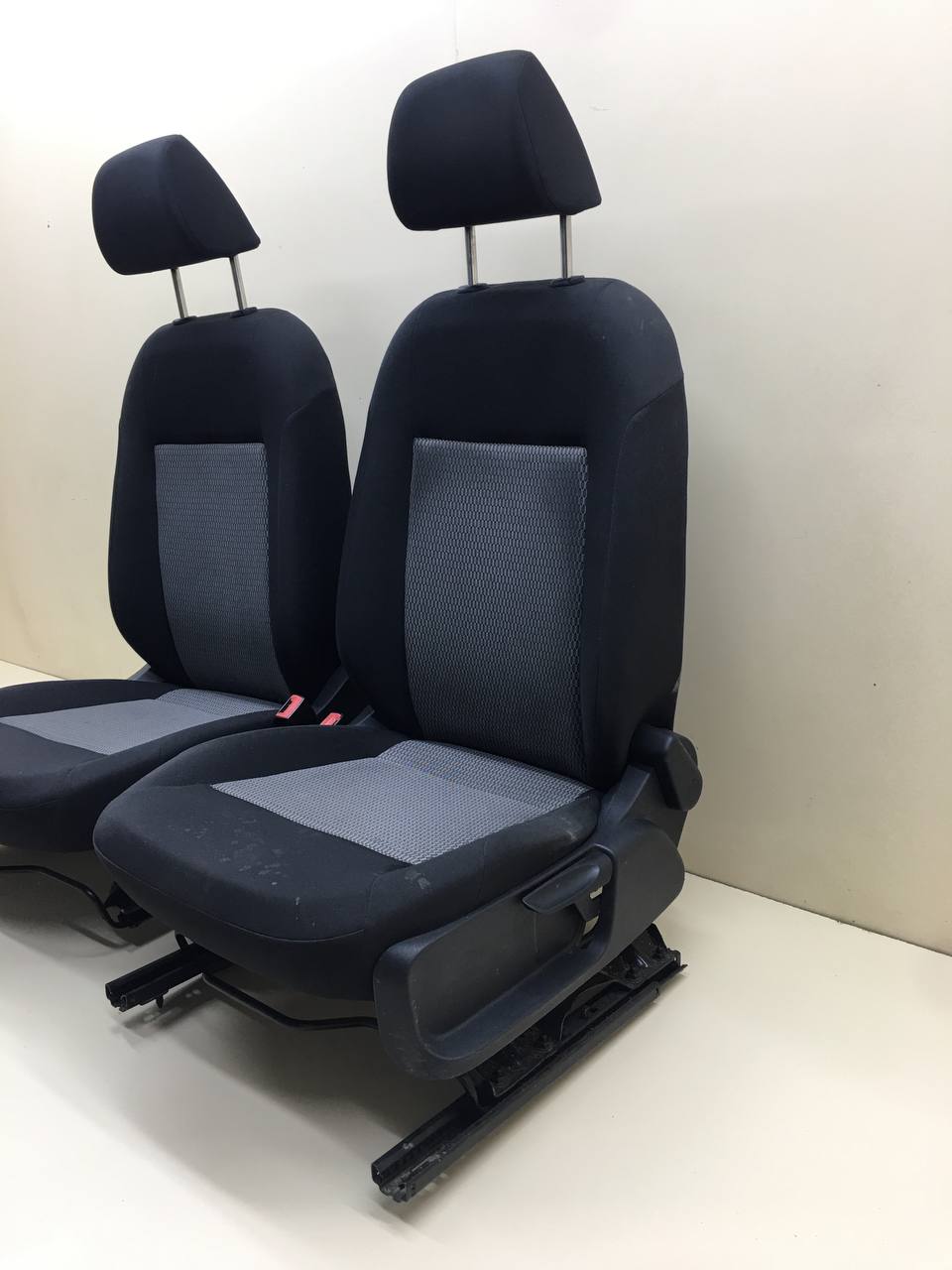 Сиденье (комплект) Volkswagen Polo (MK5) 2011-2020 Сиденье (комплект) Volkswagen Polo (MK5) 2011-2020
