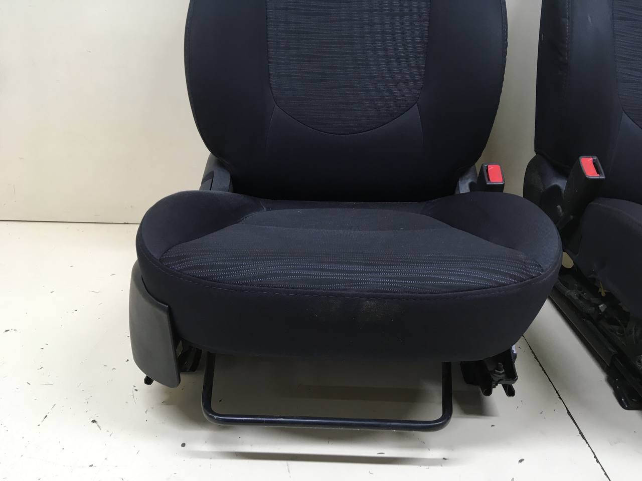 Сиденье (комплект) Hyundai Solaris (RB) 2010-2017 Сиденье (комплект) Hyundai Solaris (RB) 2010-2017