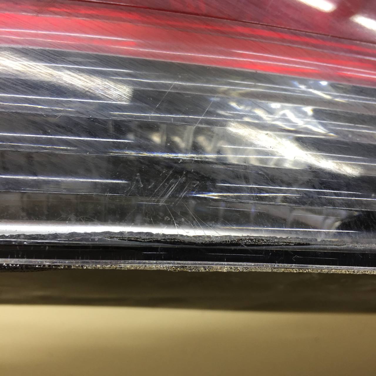 Фонарь задний левый Mitsubishi Lancer 9  (CS/Classic) 2000-2011