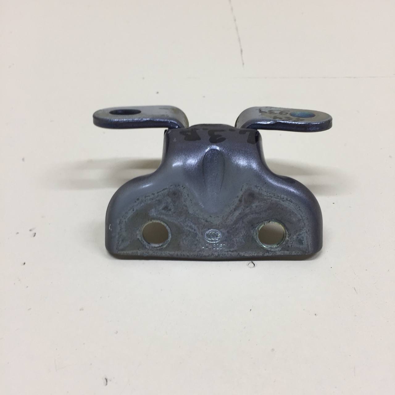 Петля двери задней левой верхняя Kia Rio 4 (FB) 2017>