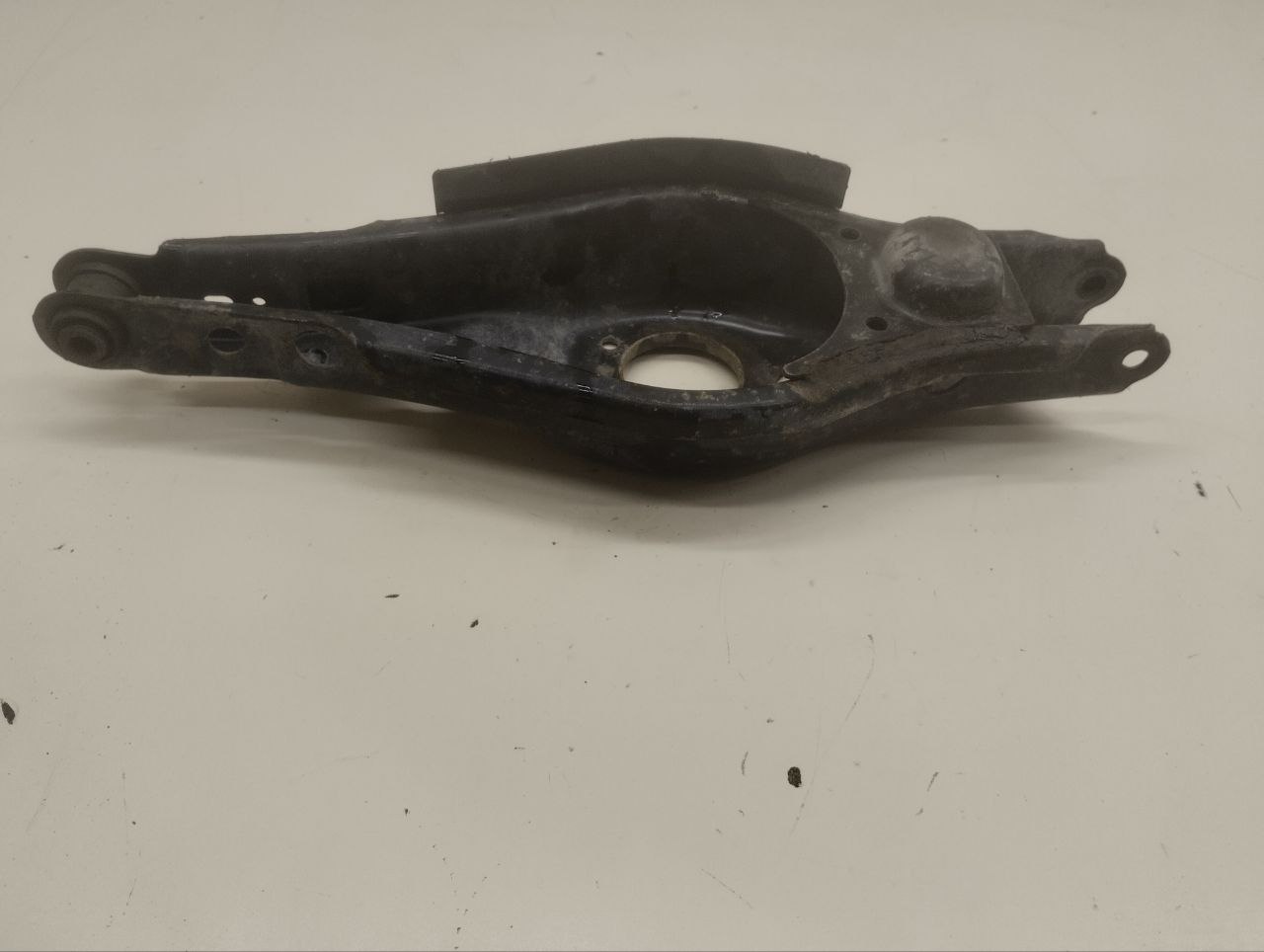 Рычаг задний поперечный Toyota Rav 4 (A30) 2006-2013