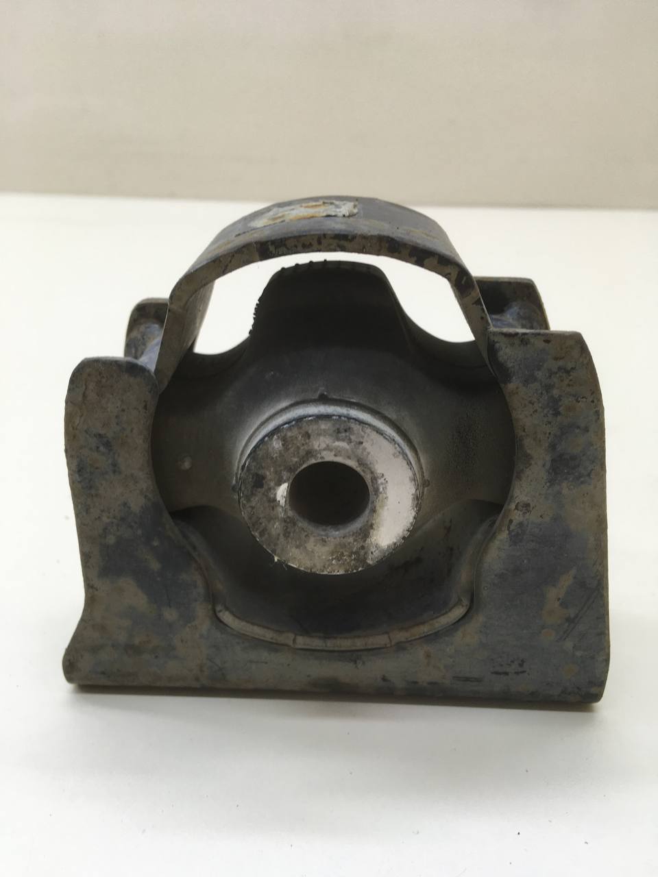 Опора двигателя передняя Toyota Rav 4 (A30) 2006-2013 Опора двигателя передняя Toyota Rav 4 (A30) 2006-2013