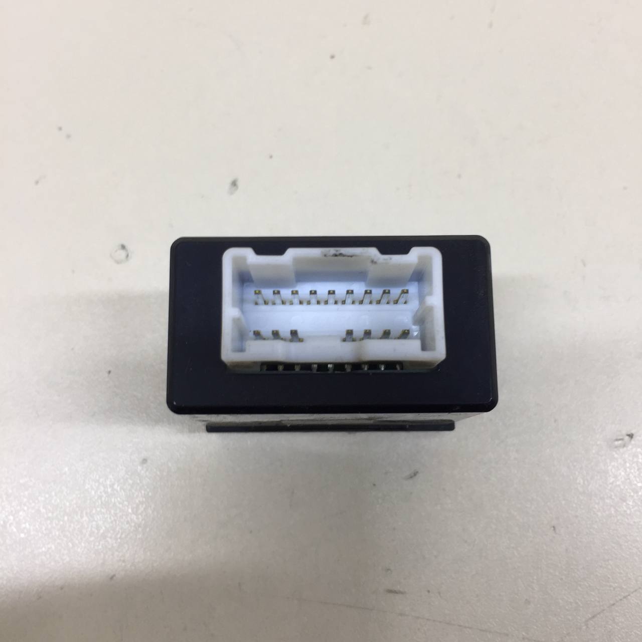 Разъем (USB AUX) Hyundai Solaris (RB) 2010-2017 Разъем (USB AUX) Hyundai Solaris (RB) 2010-2017
