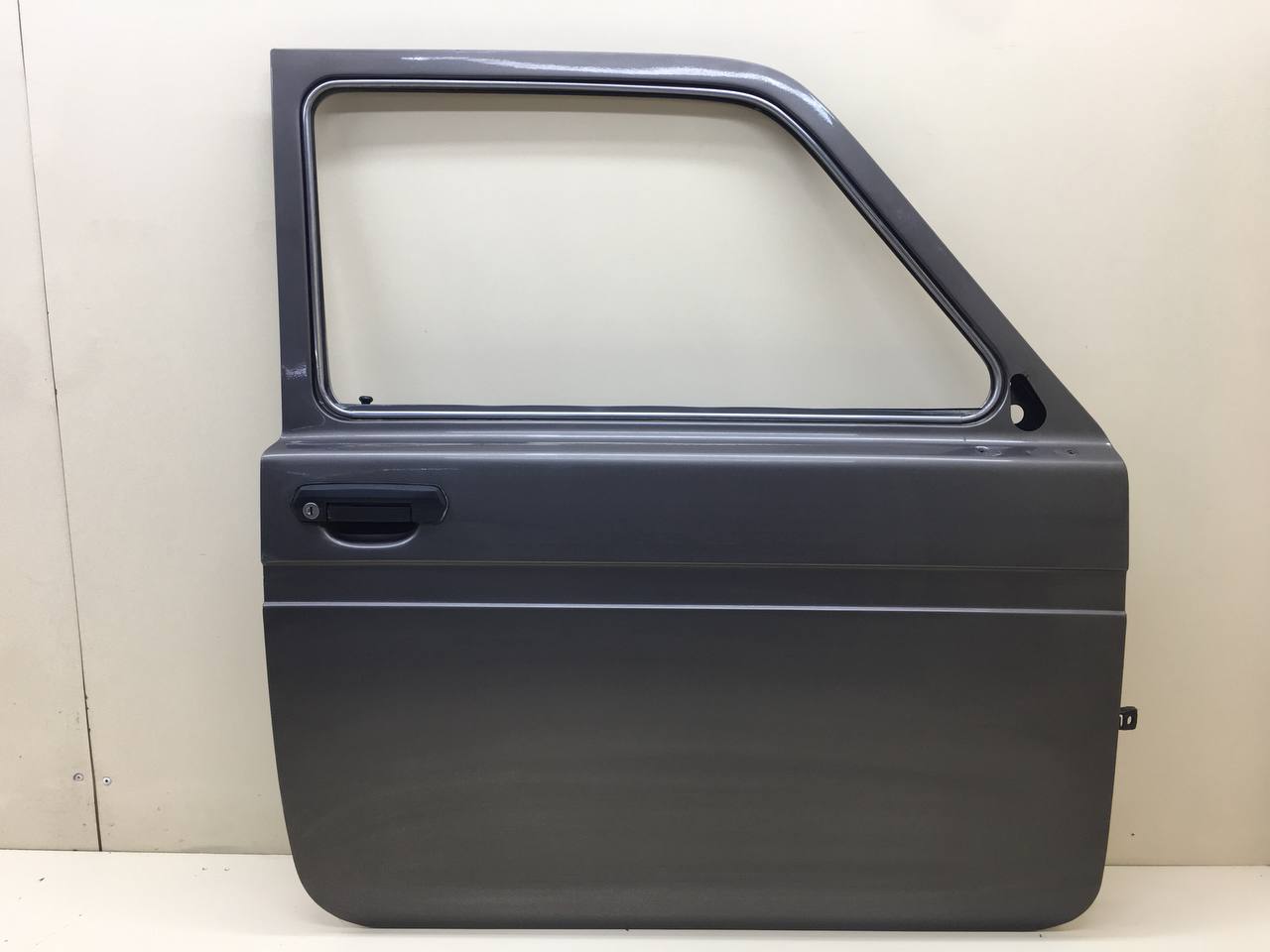 Дверь передняя правая Lada Niva 4х4 2121 1977-2021