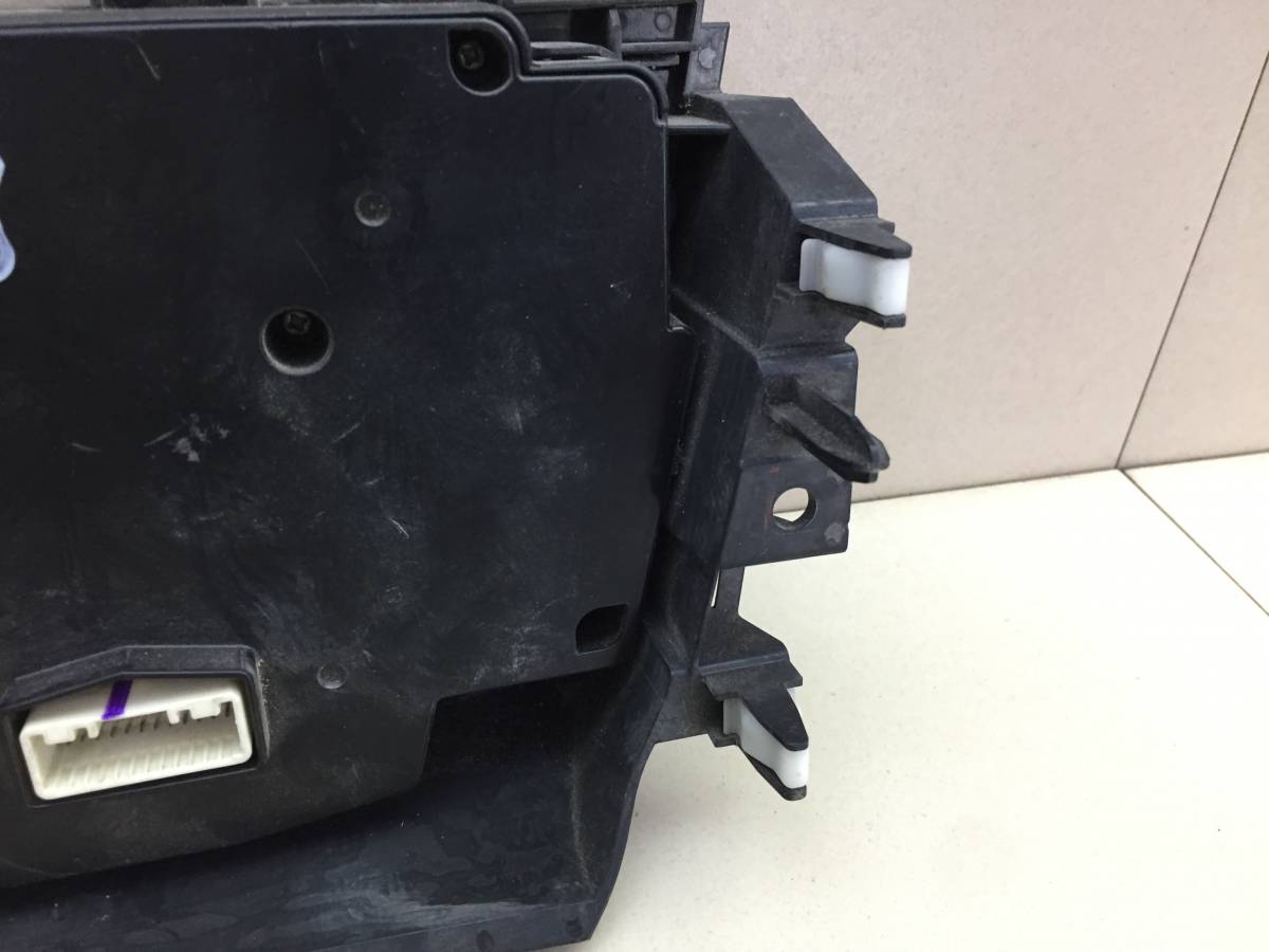 Блок управления климатической установкой Mazda CX-5 (KE) 2011-2017