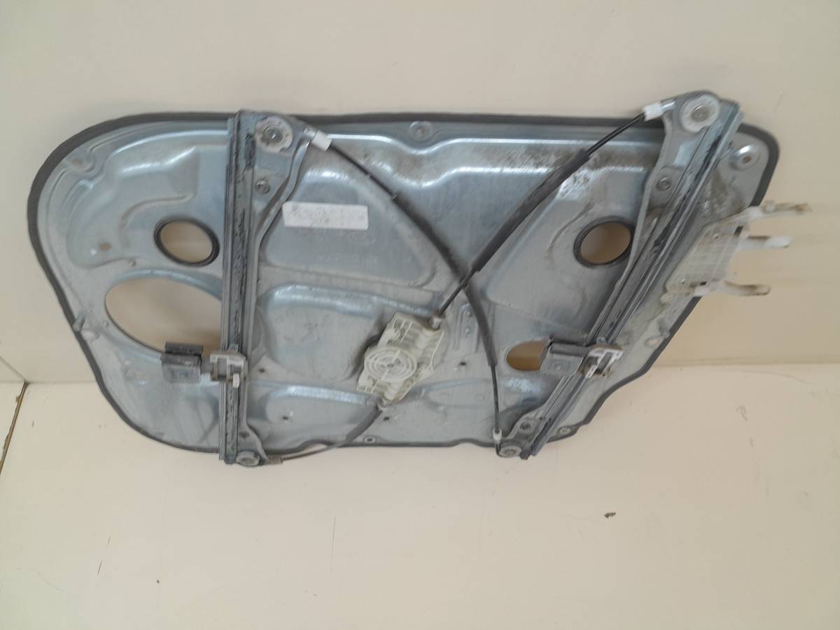 Стеклоподъемник электр. передний левый Hyundai ix55 2007-2013