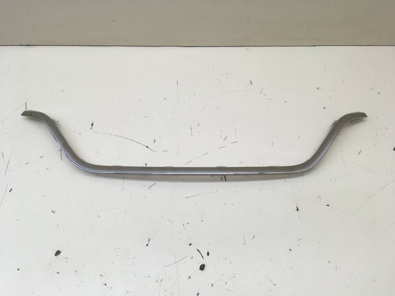 Накладка на решетку радиатора Renault Logan (2) 2014>