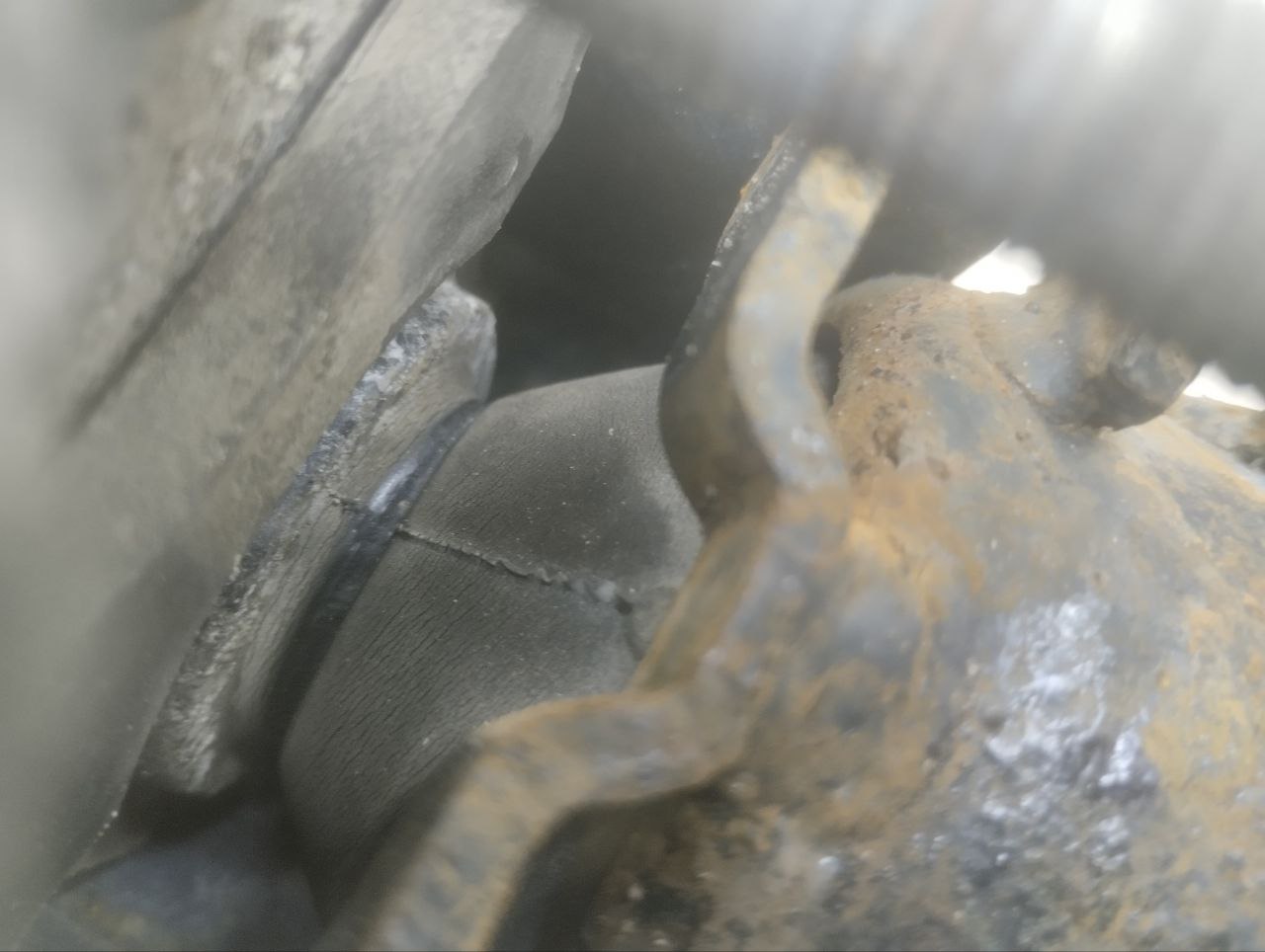 Опора двигателя правая Toyota Auris (E150) 2006-2012