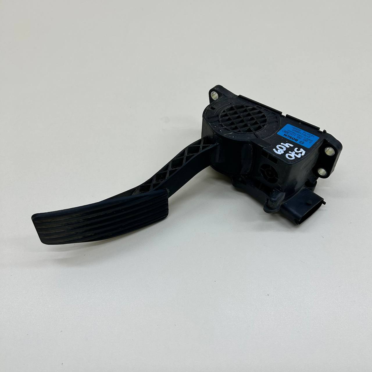 Педаль газа Lada Priora 2007-2018