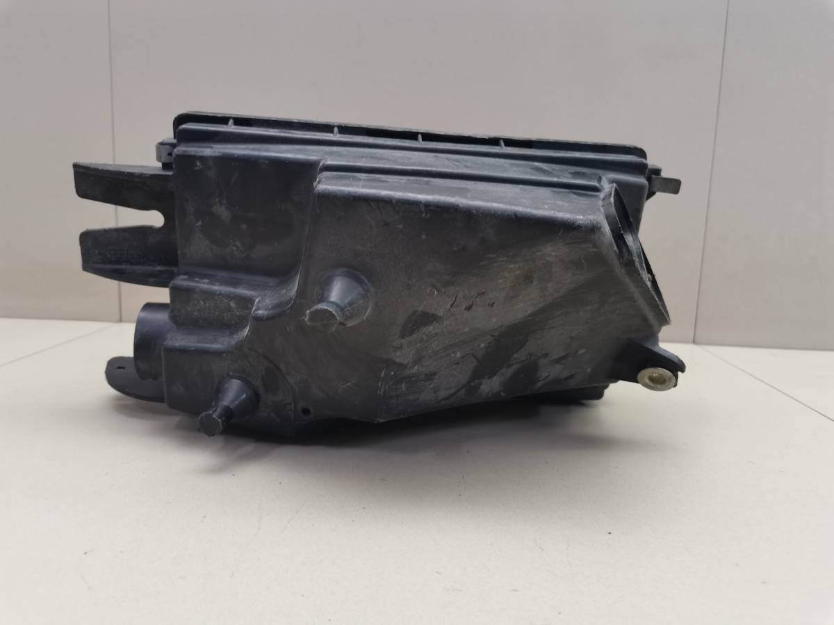 Корпус воздушного фильтра Nissan Almera (N15) 1995-2000 Корпус воздушного фильтра Nissan Almera (N15) 1995-2000