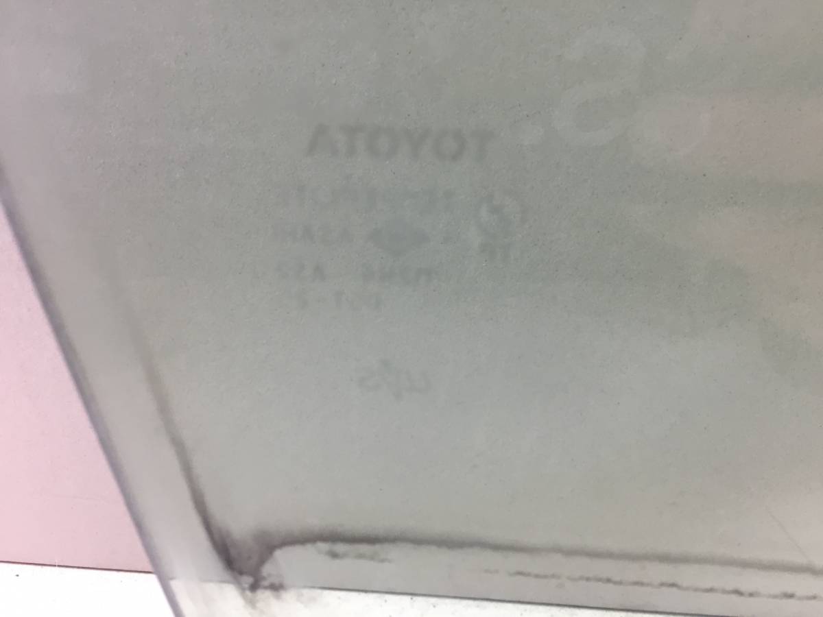 Стекло двери передней правой Toyota Nadia (XN10) 1998-2003