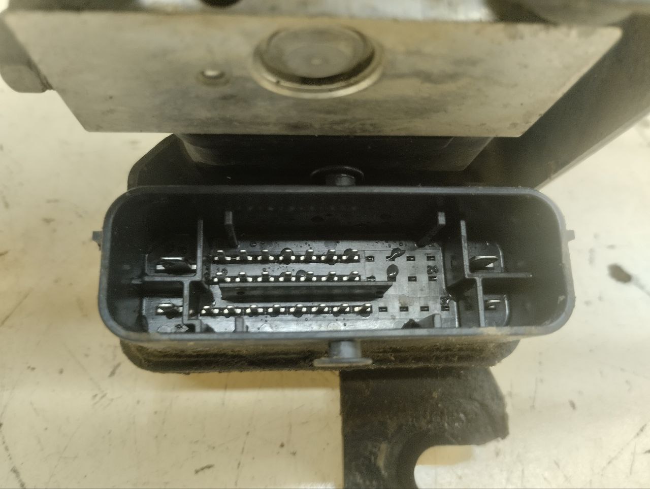 Блок ABS (насос) Renault Duster (HSA, HSM) 2012> Блок ABS (насос) Renault Duster (HSA, HSM) 2012>