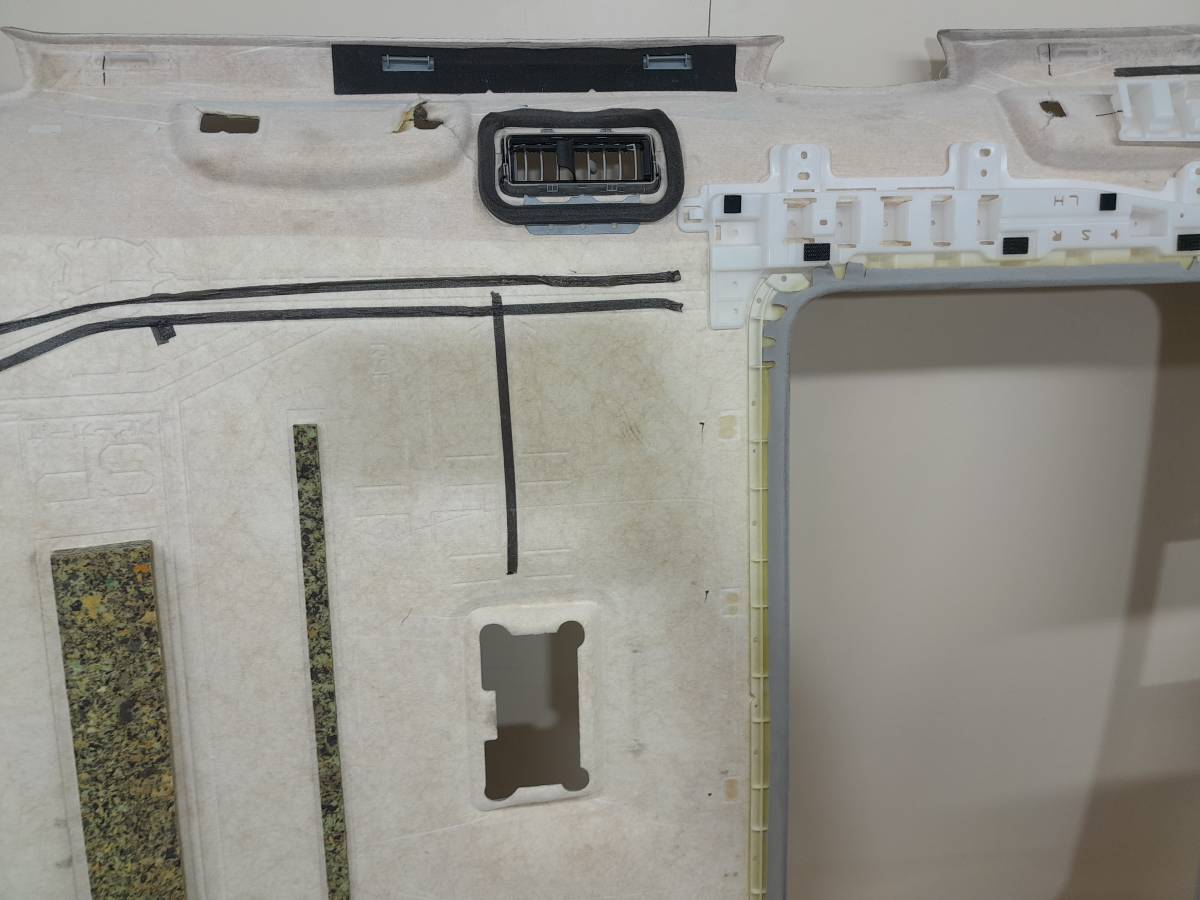 Обшивка потолка Toyota Land Cruiser (J200) 2007-2015 Обшивка потолка Toyota Land Cruiser (J200) 2007-2015