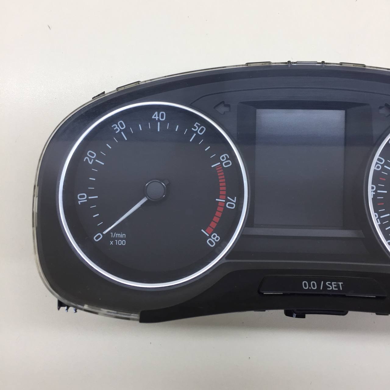 Панель приборов Skoda Rapid 2012-2020