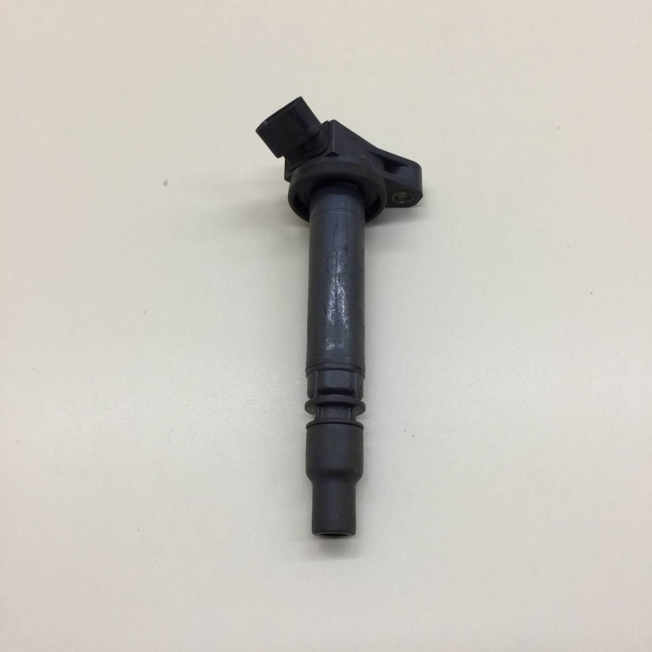 Катушка зажигания Toyota Rav 4 (XA40) 2013-2019 Катушка зажигания Toyota Rav 4 (XA40) 2013-2019