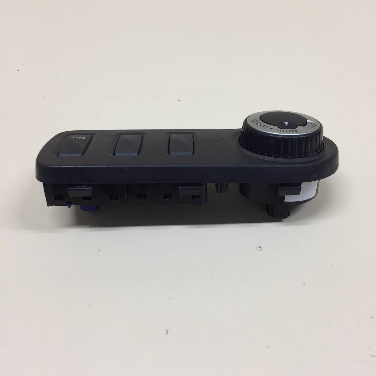 Блок кнопок Renault Duster (HSA, HSM) 2012> Блок кнопок Renault Duster (HSA, HSM) 2012>