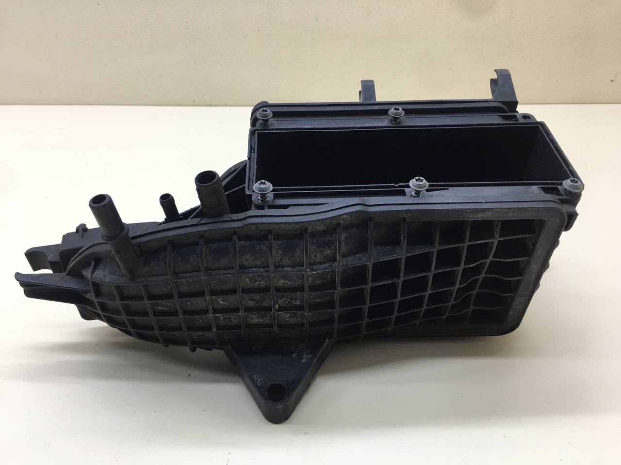 Коллектор впускной Skoda Octavia (A5 1Z-) 2004-2013 Коллектор впускной Skoda Octavia (A5 1Z-) 2004-2013