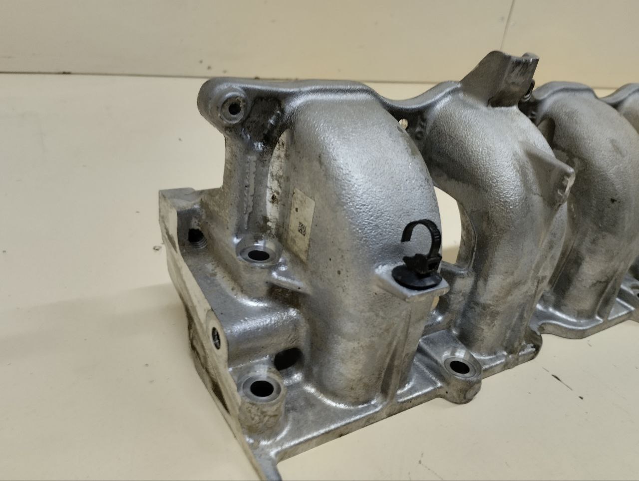 Коллектор впускной Renault Duster (HSA, HSM) 2012> Коллектор впускной Renault Duster (HSA, HSM) 2012>