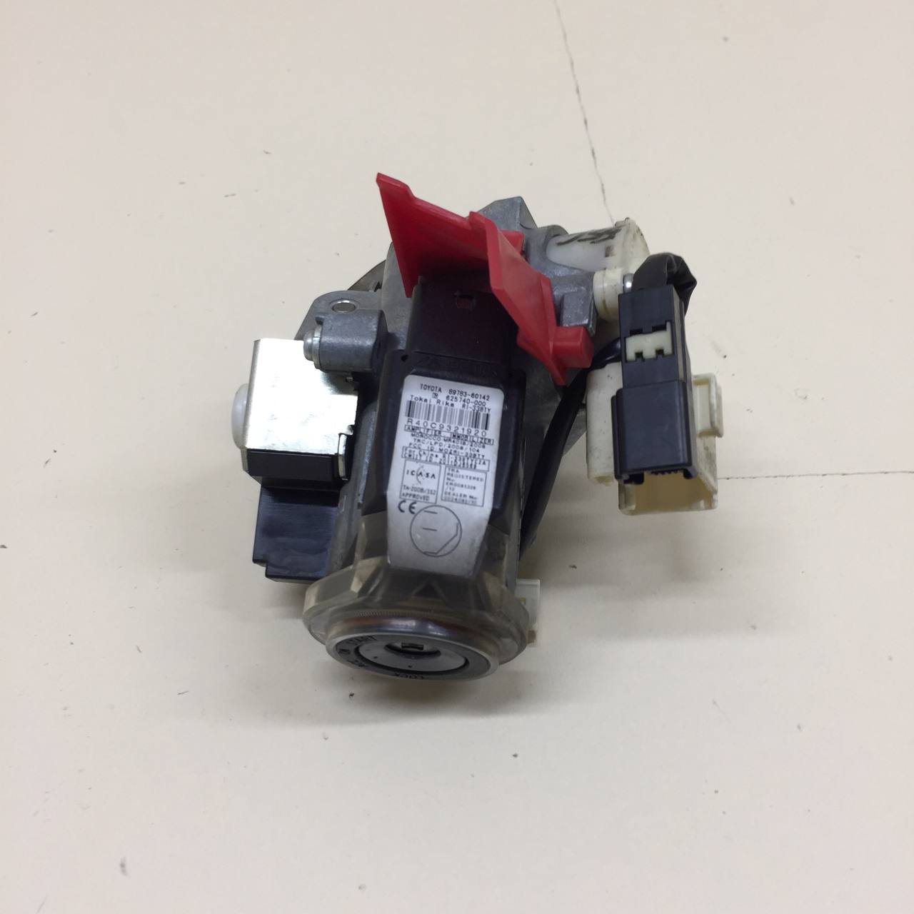 Замок зажигания Toyota Land Cruiser Prado (J150) 2009-2022 Замок зажигания Toyota Land Cruiser Prado (J150) 2009-2022