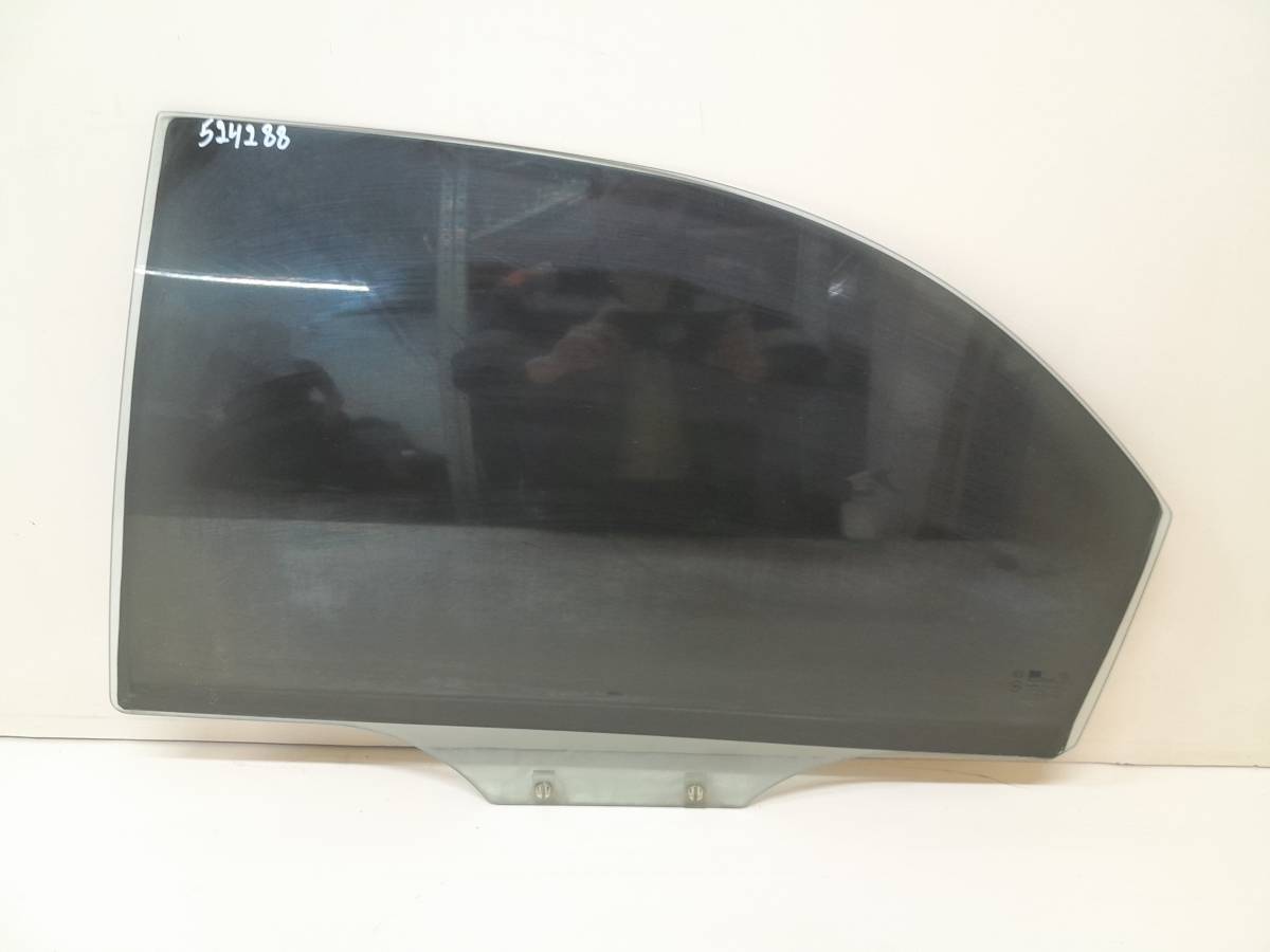 Стекло двери задней левой Kia Spectra (SD) 2004-2011