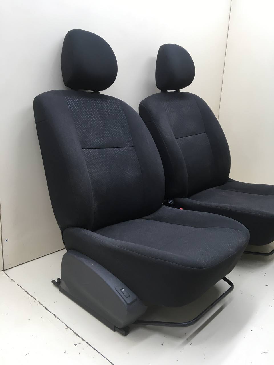 Сиденье (комплект) Nissan Almera 3 (G11, G15) 2012> Сиденье (комплект) Nissan Almera 3 (G11, G15) 2012>