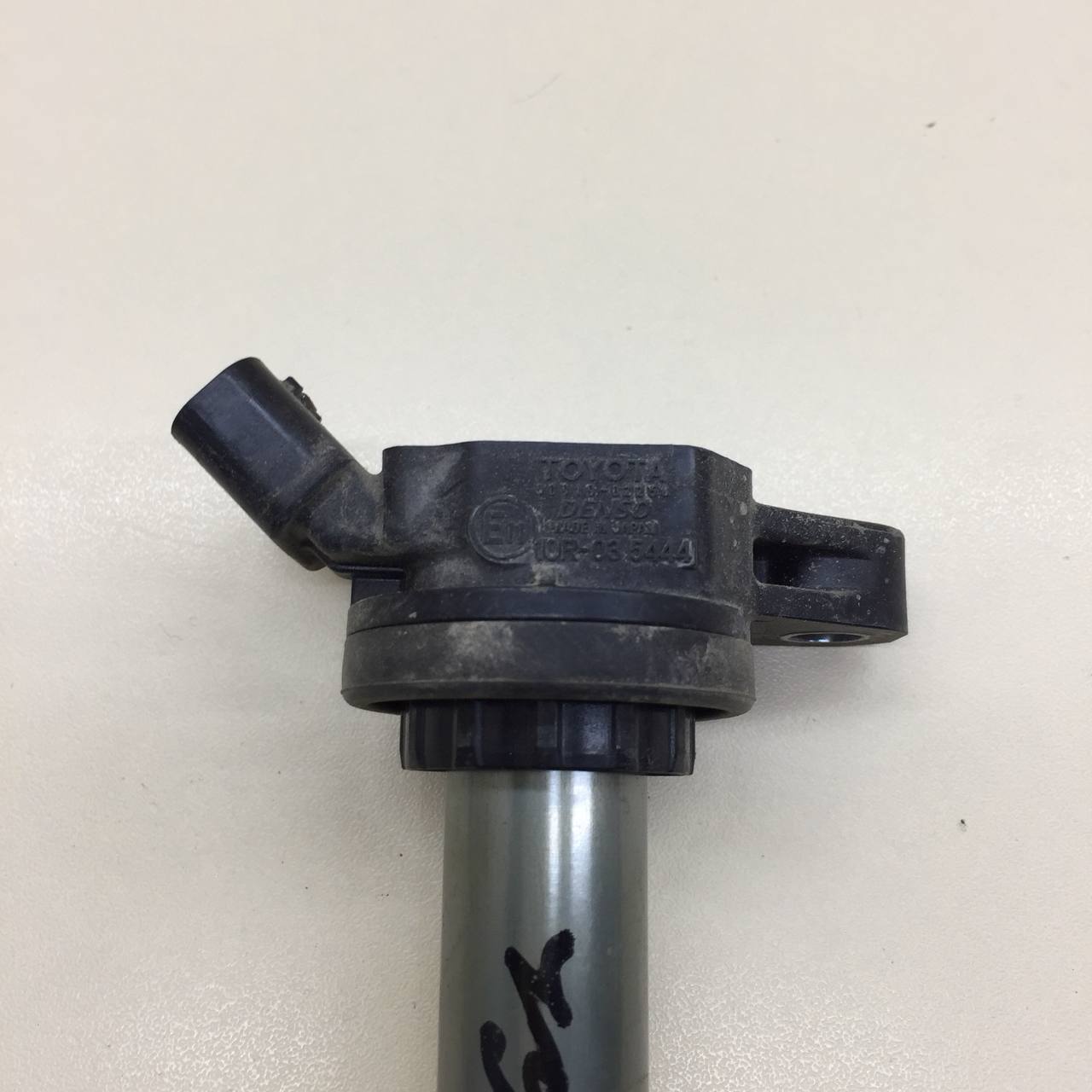 Катушка зажигания Toyota Corolla E180 2013-2019 Катушка зажигания Toyota Corolla E180 2013-2019