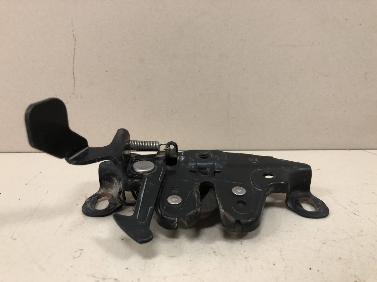 Замок капота Nissan Almera Classic (B10) 2006-2013